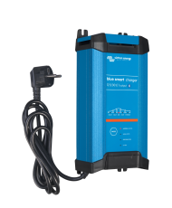 Blue Smart IP22 Charger 12/30 (1)