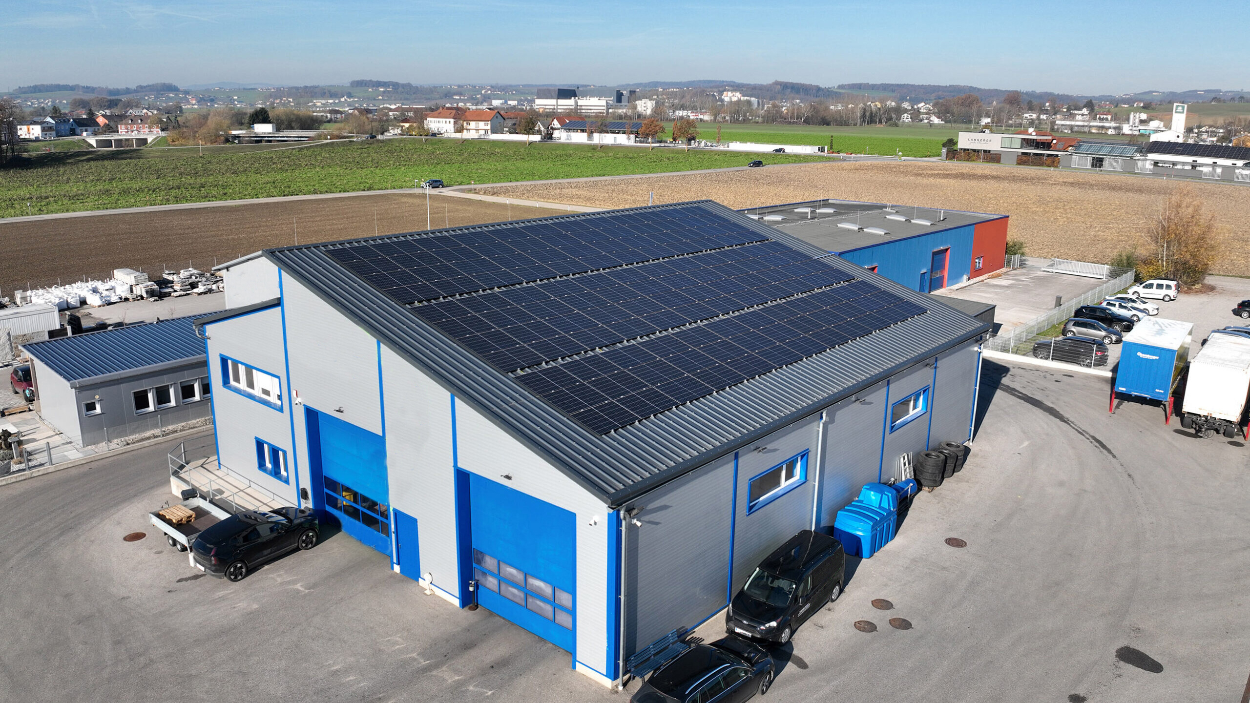 plant%20phtovoltaic%202560x1440.jpg